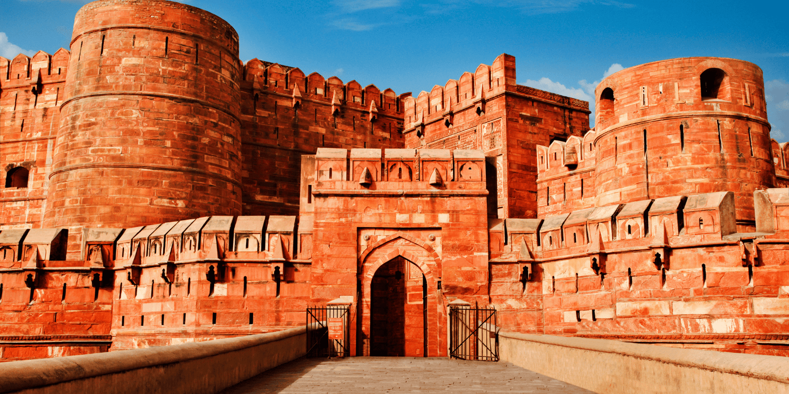 Agra Fort Golden Triangle India Banner 3